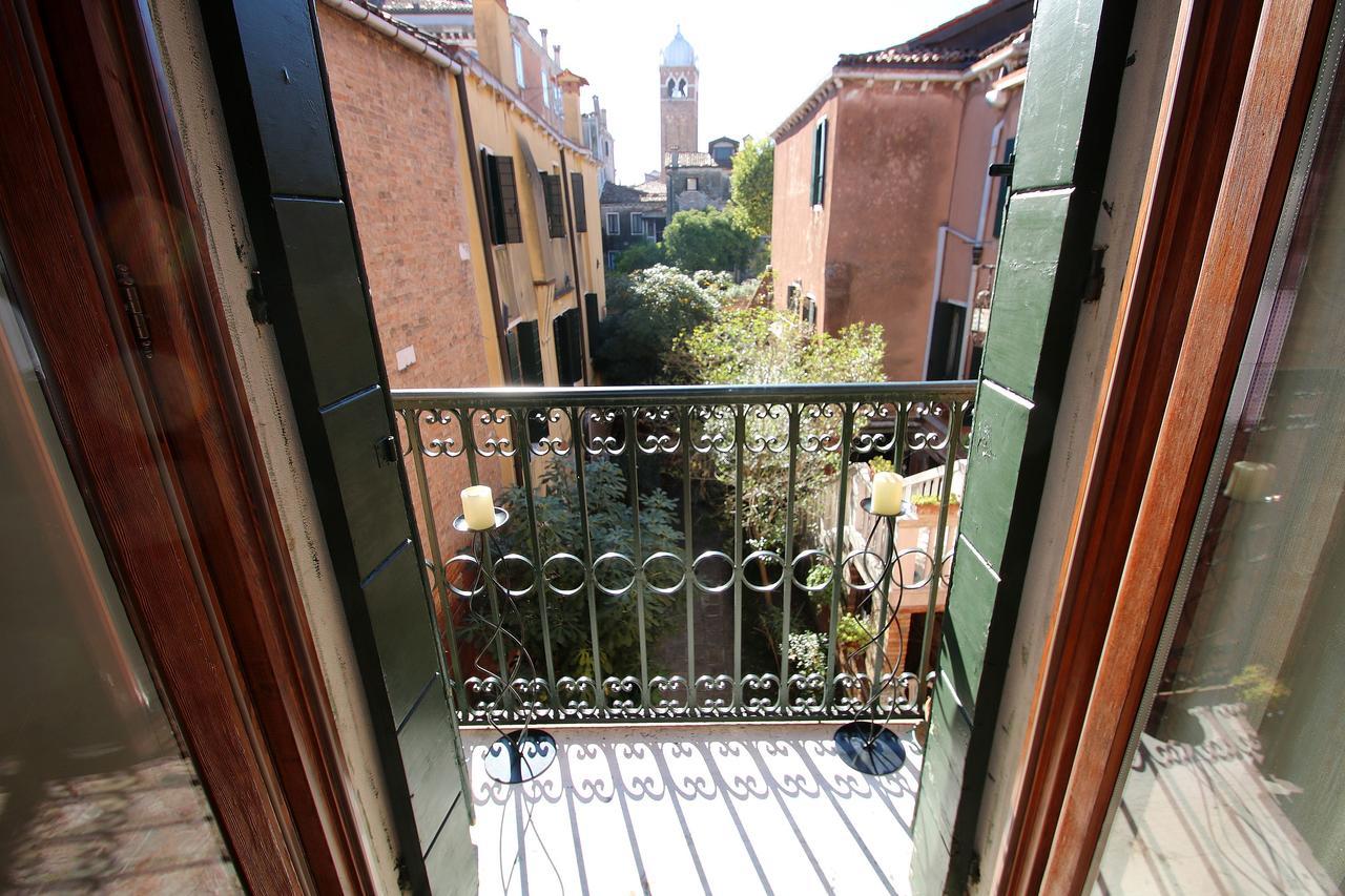 Sunny Ghetto Canalview Венеція Екстер'єр фото